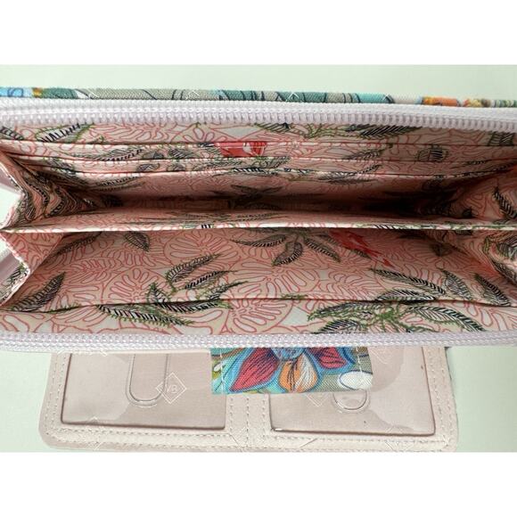 Vera Bradley New RFID Turnlock Wallet RFID Turnlock Wallet Rainforest Canopy - Picture 4 of 6